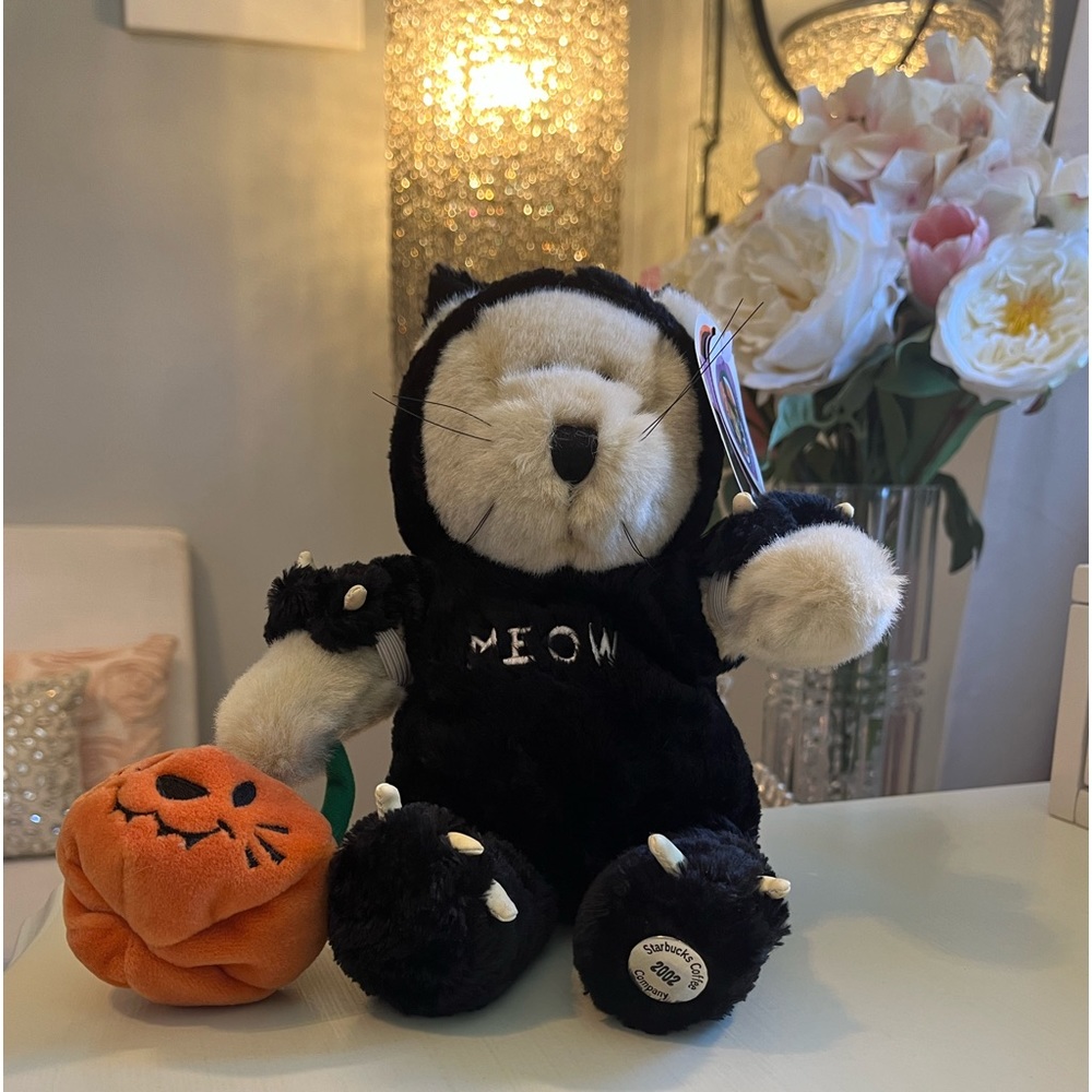 🎃🧸Starbucks Bearista 2002. 22nd Edition in Bearista Bear Collection.Halloween